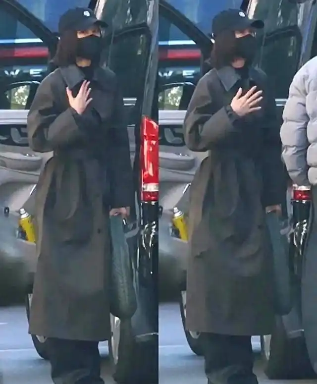 女星春晚联排穿搭盘点：热依扎保暖至上，刘浩存甜度超标，秦岚的风衣赢了
